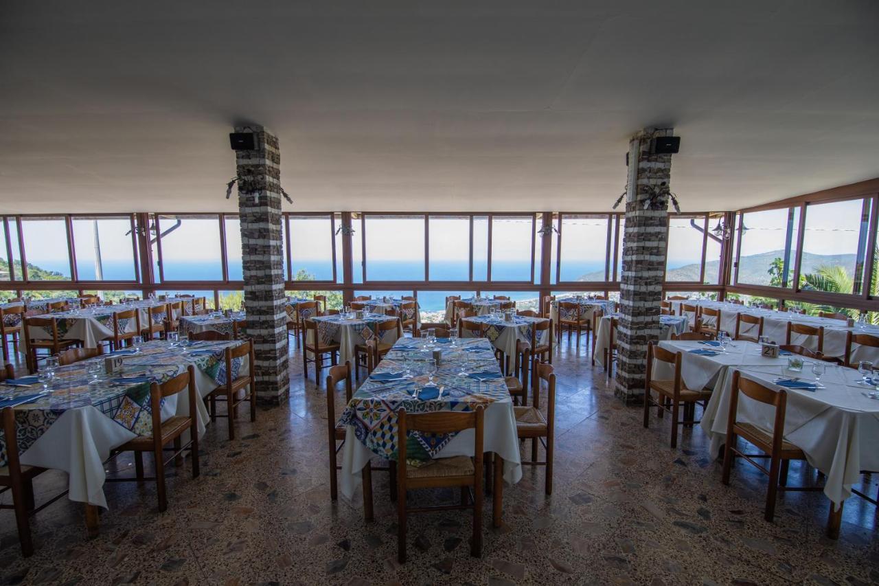 Madonna Della Scala Acomodação com café da manhã Castellabate Exterior foto